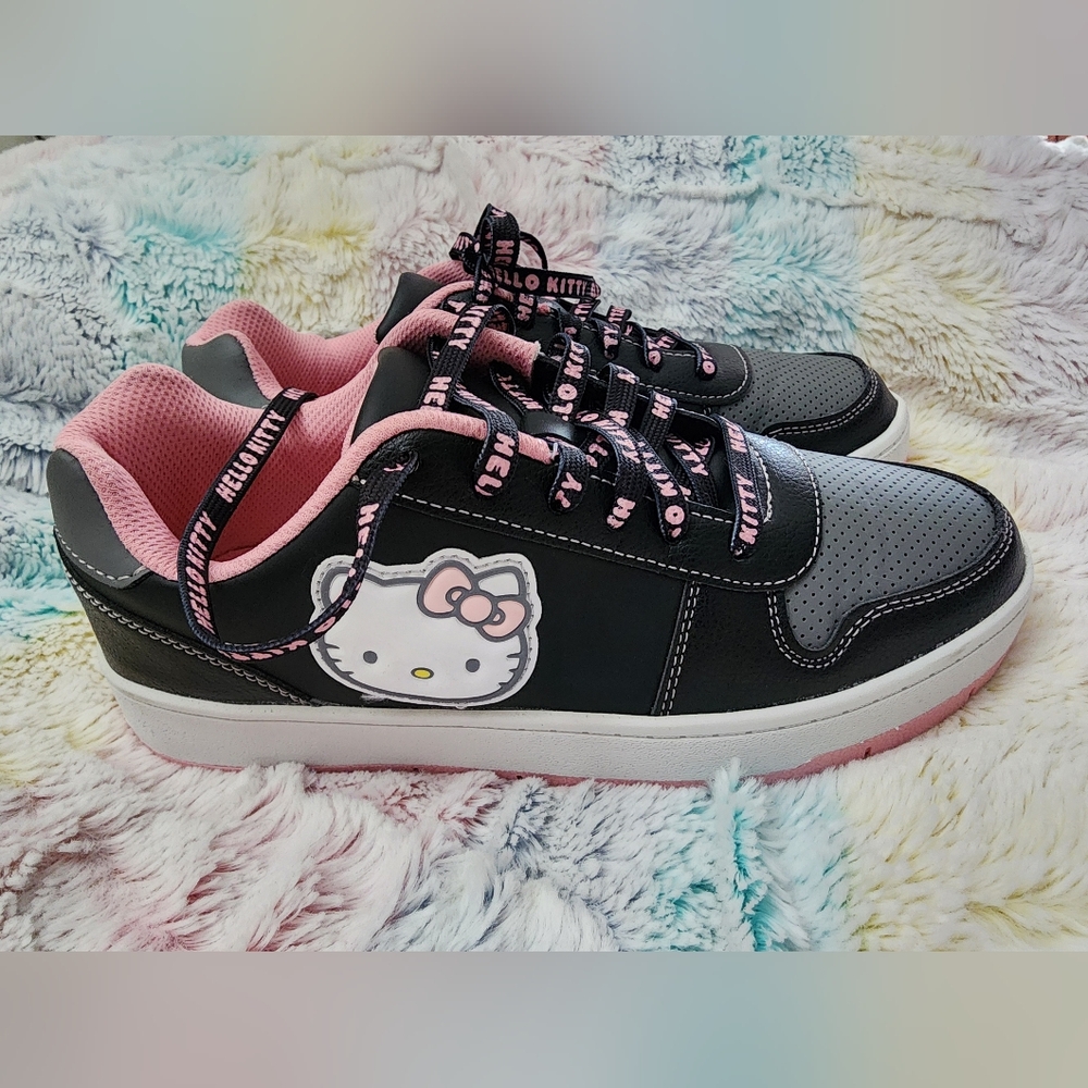 Hello Kitty by Sanrio Womens Size 8 Pink Sneakers